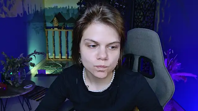 EllieMurler online show from October 2025 01:02:01 PM