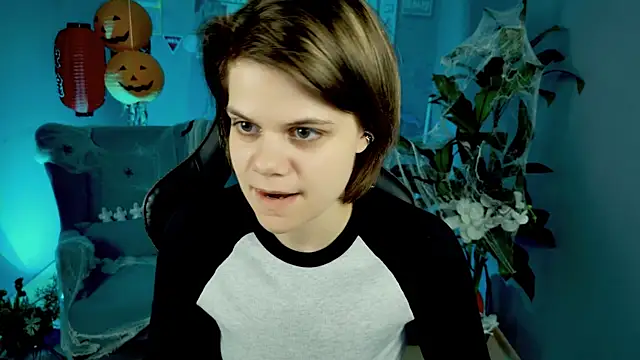 EllieMurler online show from November 2025 09:25:01 AM