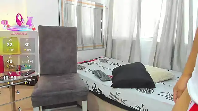 Violet Dream2 online show from October 2025 09:14:02 PM