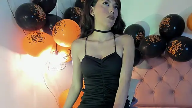 Snapshot of Bellarohs chatting on November 2025 01:49:02 PM Bellarohs online show from November 2025 01:49:02 PM