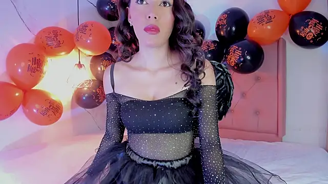 Snapshot of Bellarohs chatting on October 2025 02:02:02 PM Bellarohs online show from October 2025 02:02:02 PM