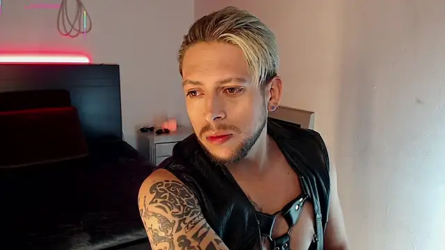 MaaxxxRider online show from November 2025 04:19:02 AM