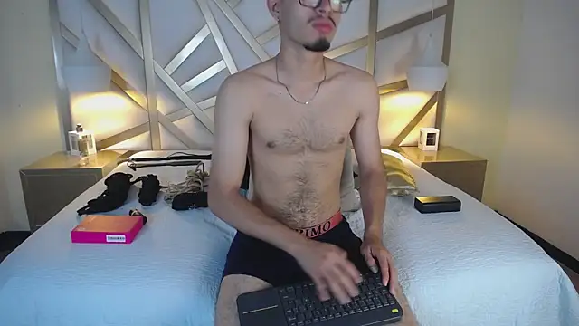 Jaxon Carter online show from December 2025 01:19:01 AM