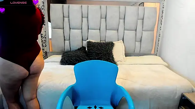 Kiara Cruz   online show from May 2026 08:03:02 PM