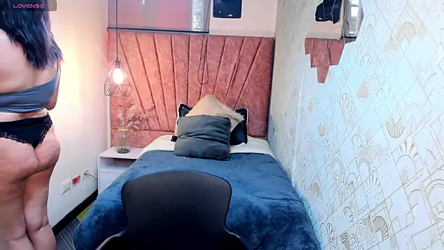 Kiara Cruz   online show from March 2026 09:16:01 PM