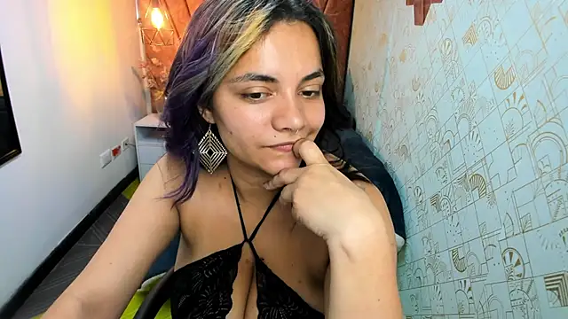 Kiara Cruz   online show from February 2026 08:55:02 PM