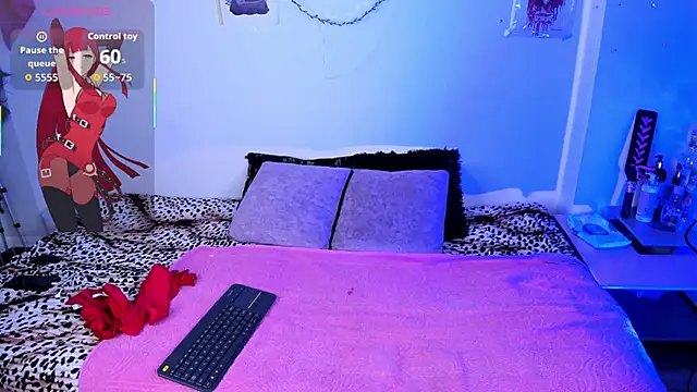 UchikyDoll online show from November 2025 10:35:02 PM