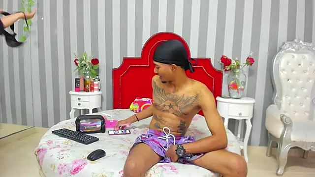 CaroyAndy online show from January 2026 12:34:01 PM