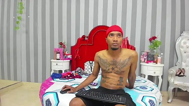 CaroyAndy online show from May 2026 12:33:01 PM