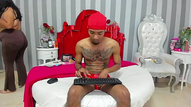 CaroyAndy online show from March 2026 12:31:01 PM