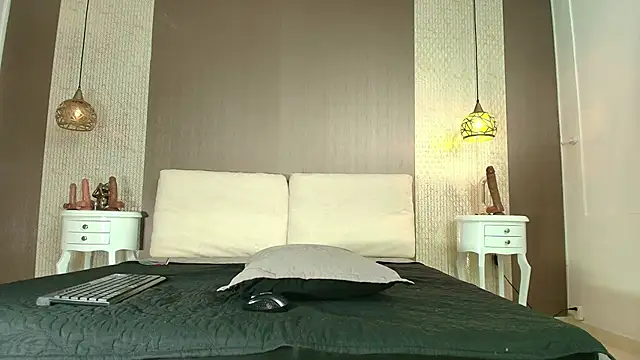 Tiifany Baker online show from February 2026 07:55:02 PM