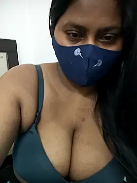 Shy Peehu online show from December 2025 08:08:02 PM