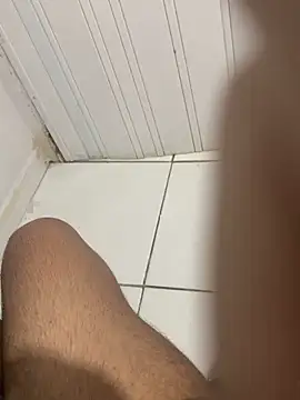 renannoviinho17z online show from September 2025 10:27:01 PM