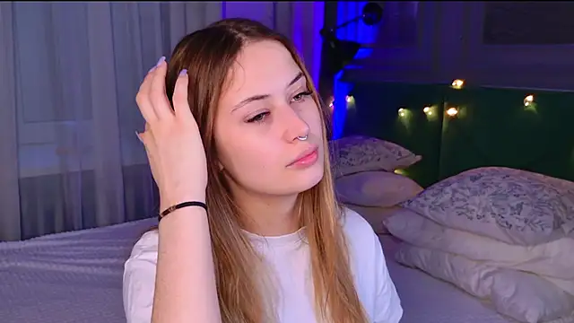 Sofii Ly online show from November 2025 06:13:01 AM