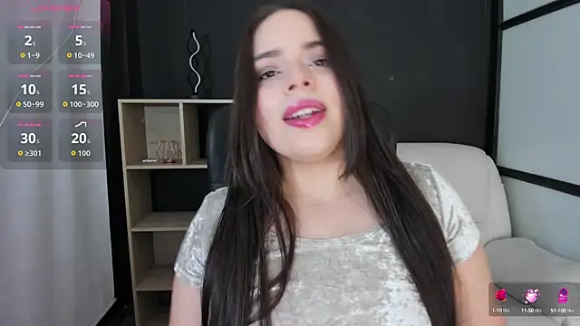 sunnypaytton online show from September 2025 12:44:02 PM