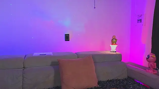 chloe ember online show from December 2025 07:32:01 AM