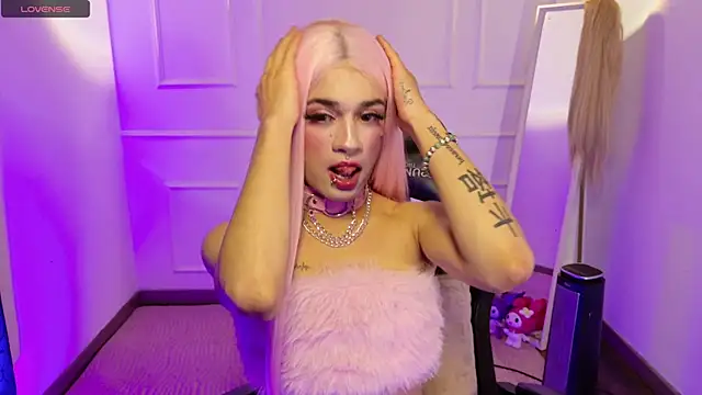 chloe ember online show from November 2025 05:46:01 AM