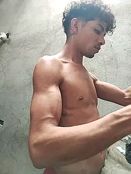 Brayanellatino online show from April 2026 08:37:02 PM