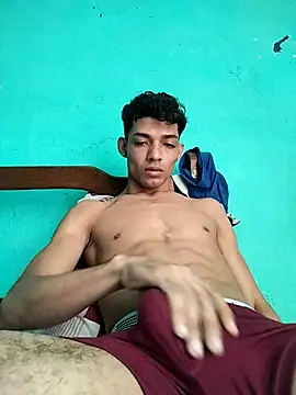 Brayanellatino online show from March 2026 01:38:01 PM