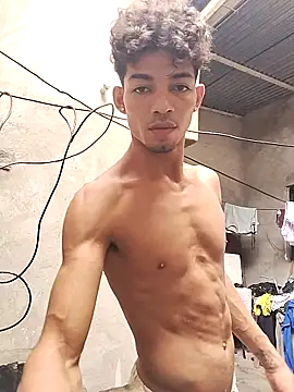 Brayanellatino online show from April 2026 01:15:02 PM