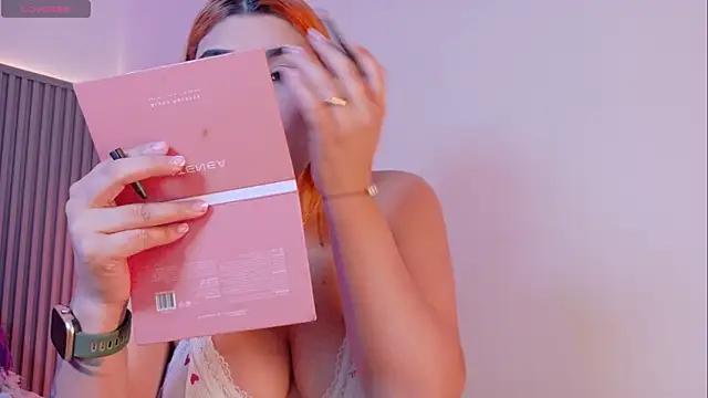 Snapshot of Celeste_Presstigge chatting on December 2025 07:04:02 PM Celeste Presstigge online show from December 2025 07:04:02 PM