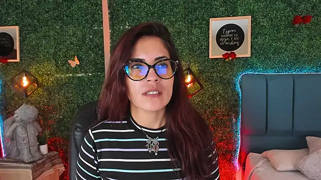 Linagh  online show from March 2026 12:52:02 PM