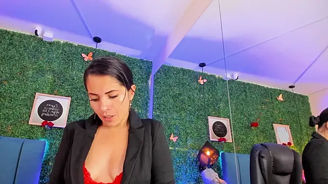 Linagh  online show from January 2026 11:25:02 AM