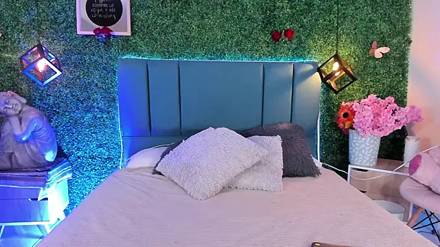 Linagh  online show from April 2026 12:29:01 PM