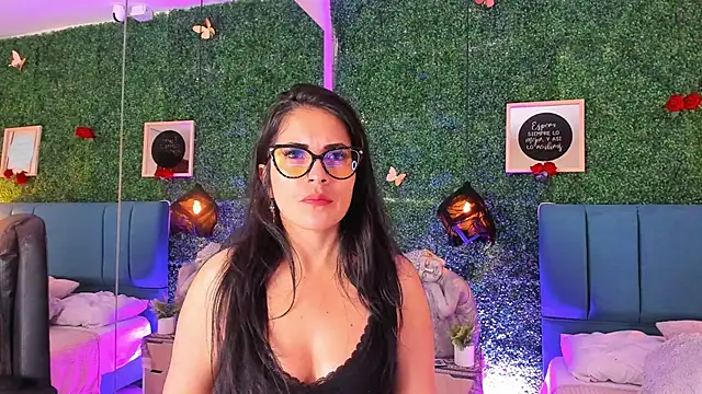 Linagh  online show from January 2026 11:46:01 AM