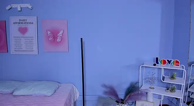 Bella  Lane online show from December 2025 07:49:02 PM