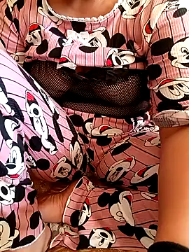 Mroma89six online show from October 2025 11:41:02 AM