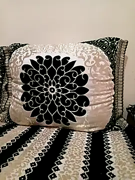 Mroma89six online show from December 2025 09:20:02 AM