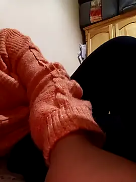 Mroma89six online show from December 2025 11:42:02 AM