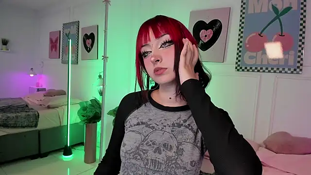 Snapshot of Zoe_Lynch_ chatting on June 2026 12:17:02 PM Zoe Lynch online show from June 2026 12:17:02 PM