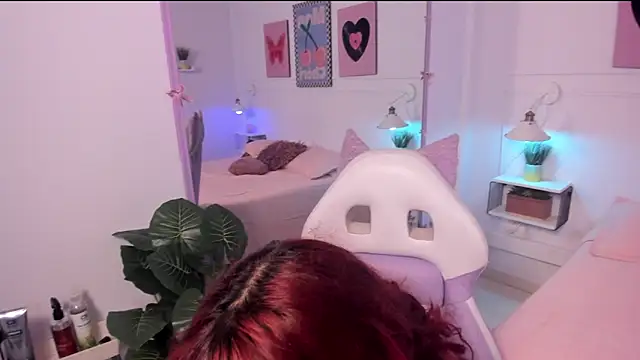 Zoe Lynch  online show from November 2025 11:54:02 AM