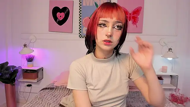 Zoe Lynch  online show from April 2026 11:33:01 AM