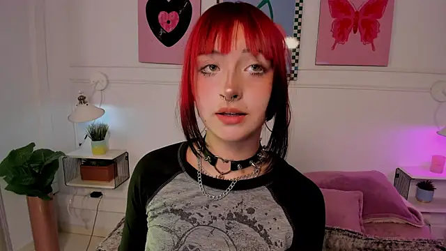 Snapshot of Zoe_Lynch_ chatting on May 2026 11:57:01 AM Zoe Lynch online show from May 2026 11:57:01 AM