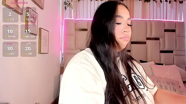 Snapshot of Zoey_thompson chatting on November 2025 09:14:01 PM Zoey thompson online show from November 2025 09:14:01 PM