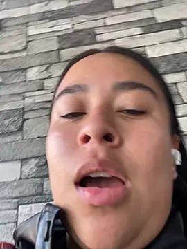 Zoey thompson online show from March 2026 07:36:01 PM