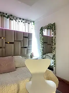 Zoey thompson online show from January 2026 07:39:01 PM