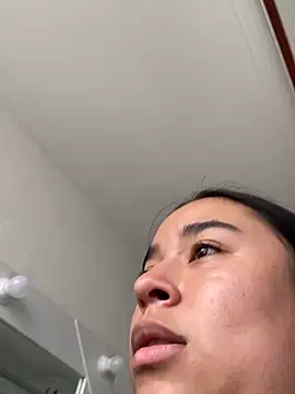 Zoey thompson online show from April 2026 07:39:01 PM