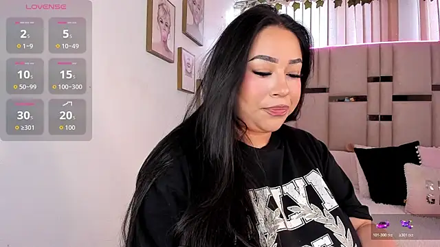 Snapshot of Zoey_thompson chatting on November 2025 08:24:02 PM Zoey thompson online show from November 2025 08:24:02 PM