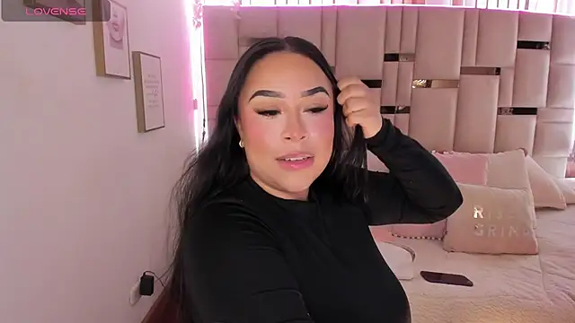 Snapshot of Zoey_thompson chatting on November 2025 02:55:02 PM Zoey thompson online show from November 2025 02:55:02 PM