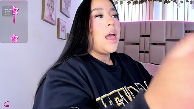 Snapshot of Zoey_thompson chatting on November 2025 02:16:02 PM Zoey thompson online show from November 2025 02:16:02 PM