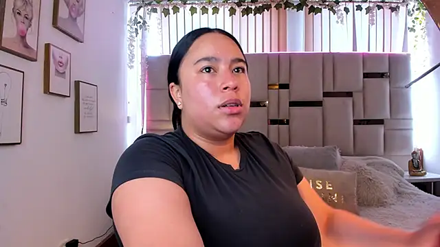 Zoey thompson online show from March 2026 02:33:01 PM