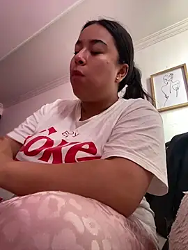 Zoey thompson online show from April 2026 04:09:01 PM