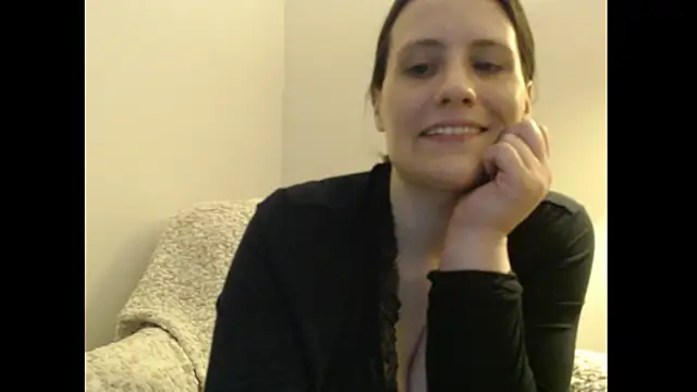 Snapshot of GabbyTate chatting on October 2025 10:43:01 PM GabbyTate online show from October 2025 10:43:01 PM