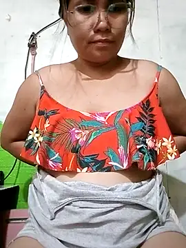 Snapshot of Bianca0516 chatting on December 2025 10:19:02 AM Bianca0516 online show from December 2025 10:19:02 AM