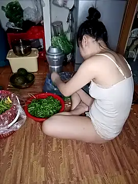 Thuylinh86 online show from October 2025 06:58:01 AM