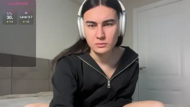 HeyAlena online show from February 2026 05:57:02 PM